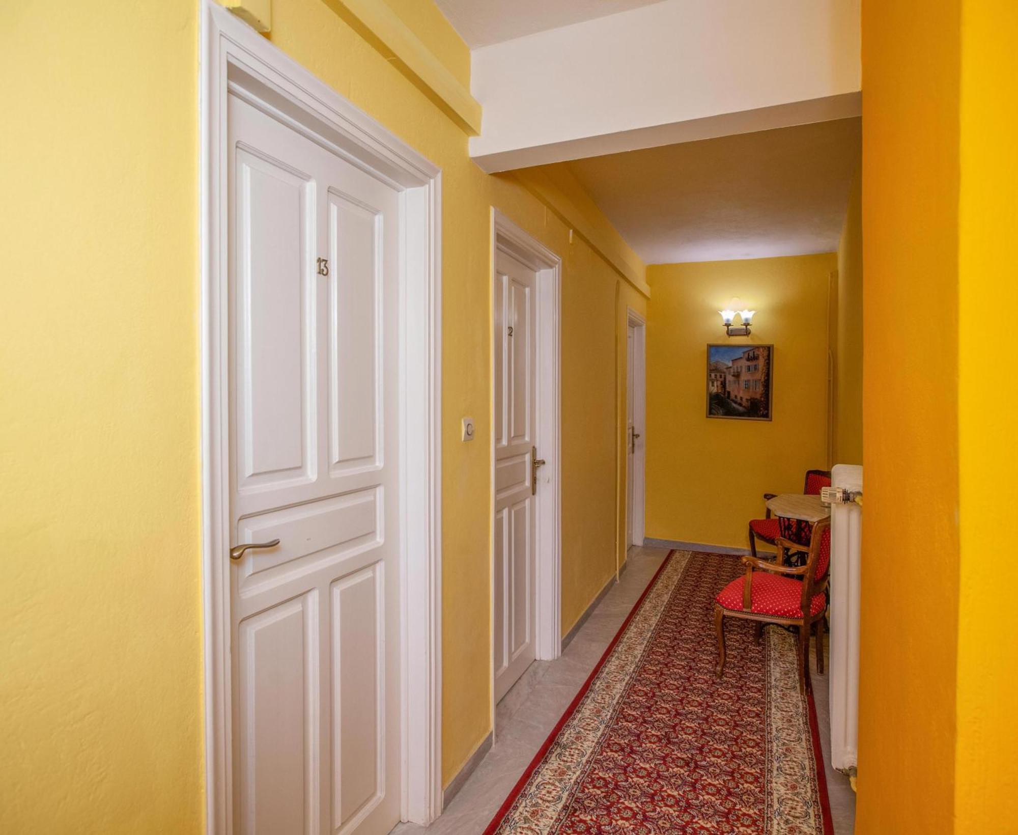 Byron Traditional Hotel Нафплион Екстериор снимка