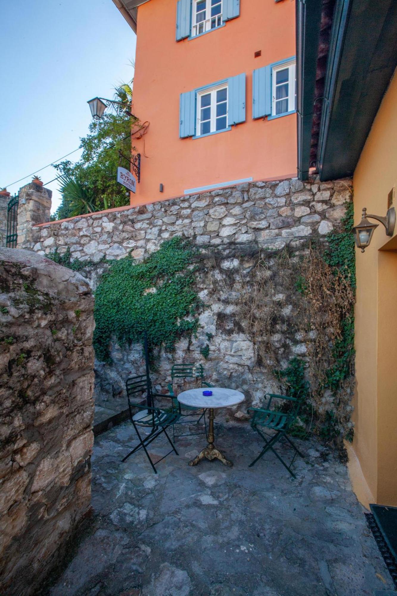 Byron Traditional Hotel Нафплион Екстериор снимка