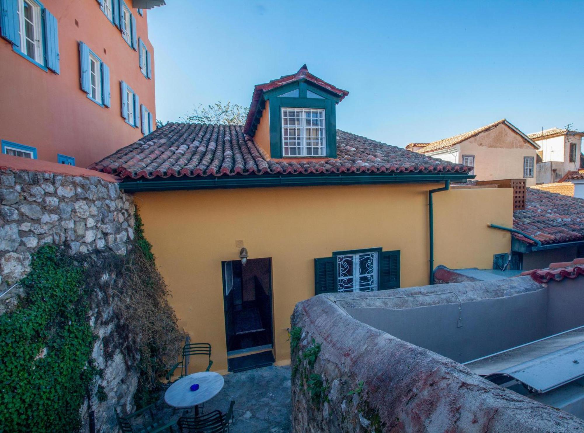 Byron Traditional Hotel Нафплион Екстериор снимка