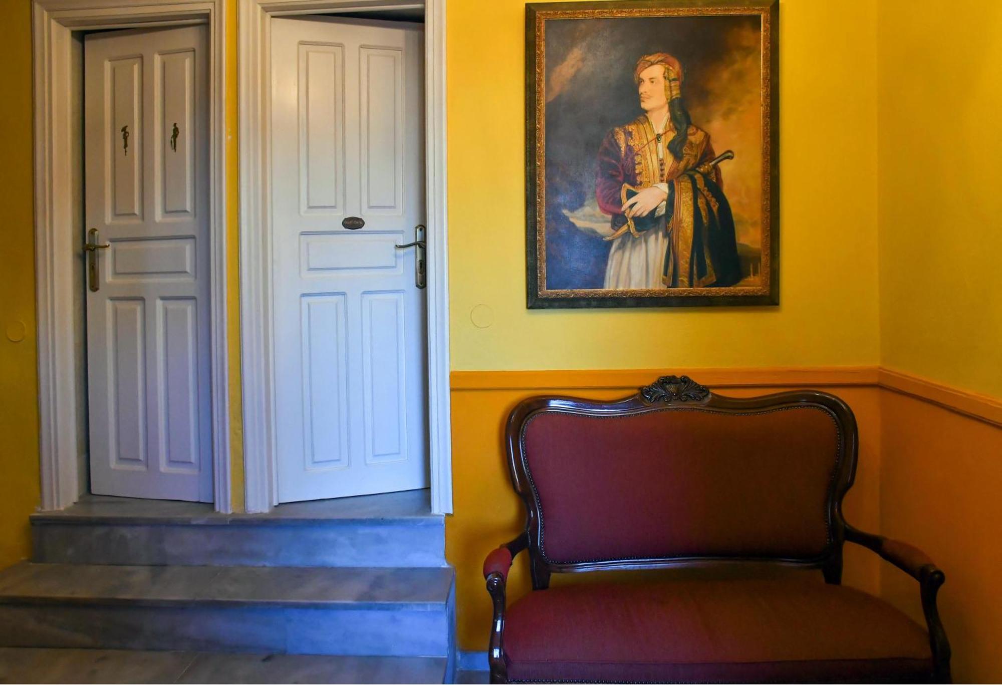 Byron Traditional Hotel Нафплион Екстериор снимка