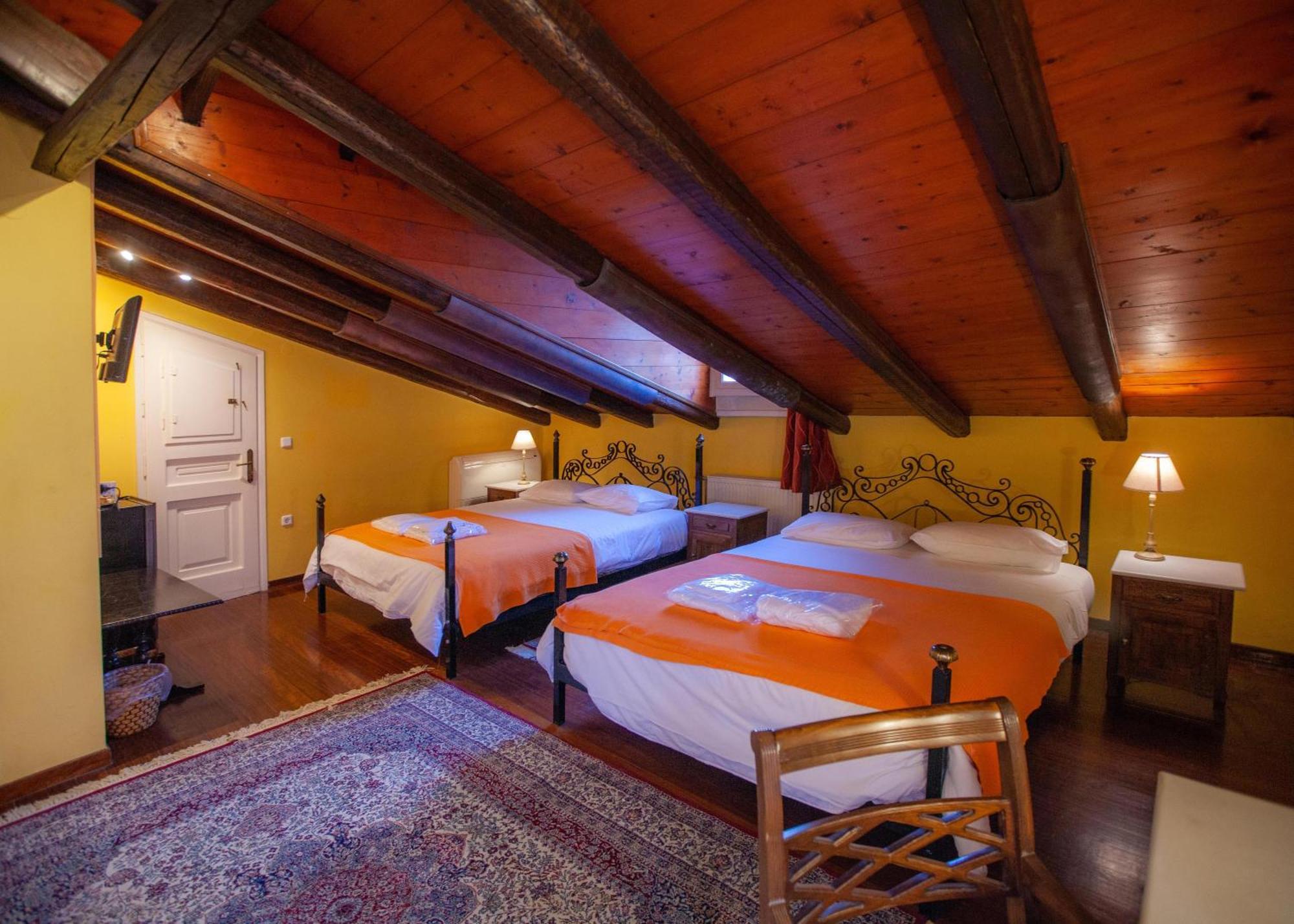 Byron Traditional Hotel Нафплион Стая снимка