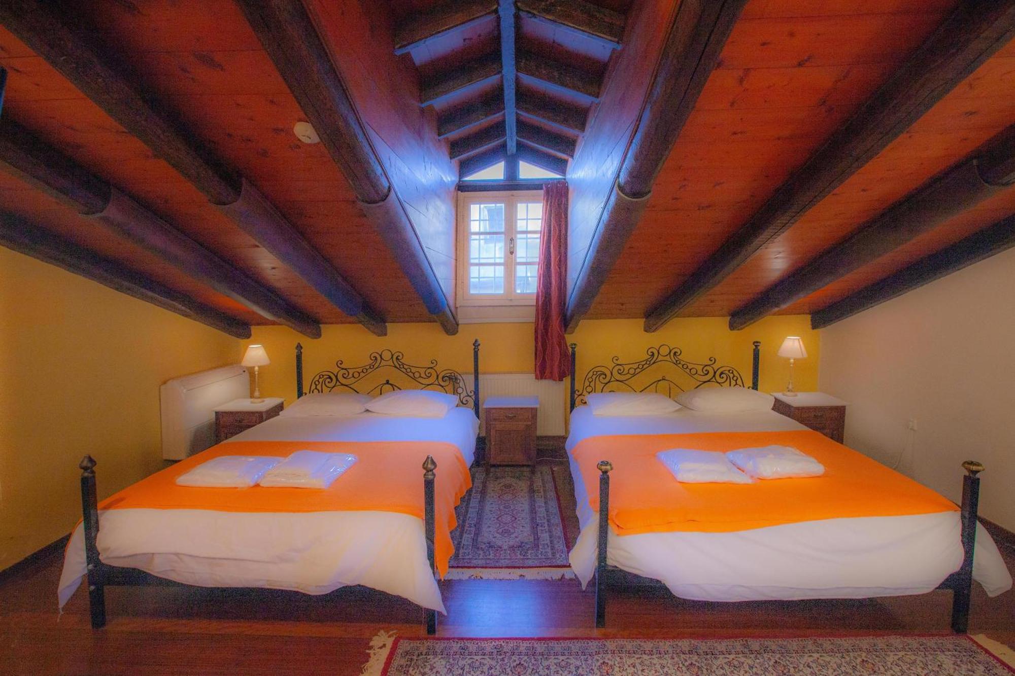 Byron Traditional Hotel Нафплион Стая снимка